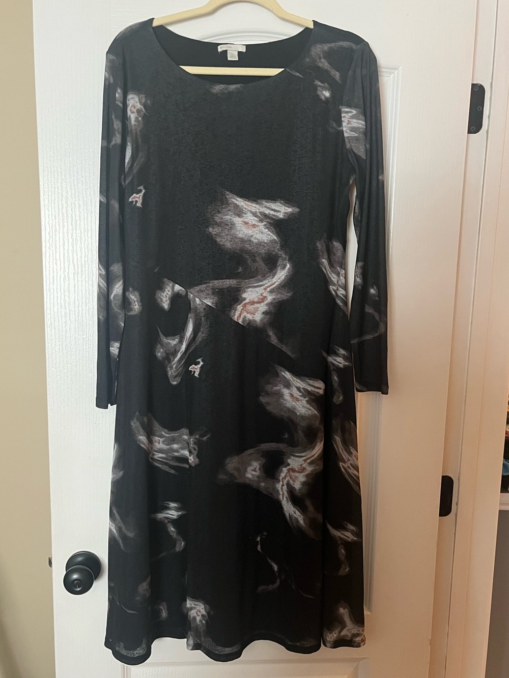Black Marble-Pattern Long Sleeve A-Line Dress